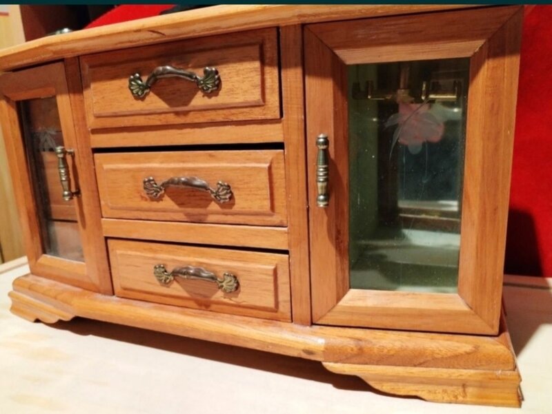 Cutie vintage franceza pentru bijuterii