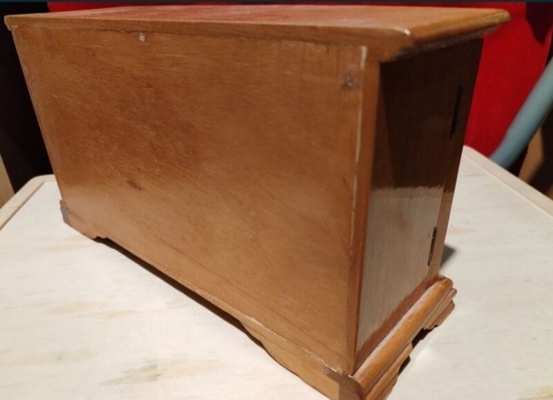 Cutie vintage franceza pentru bijuterii